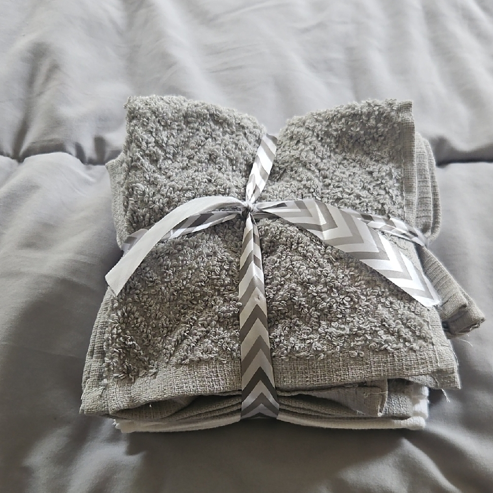 Gray Textured Towels with Ribbon